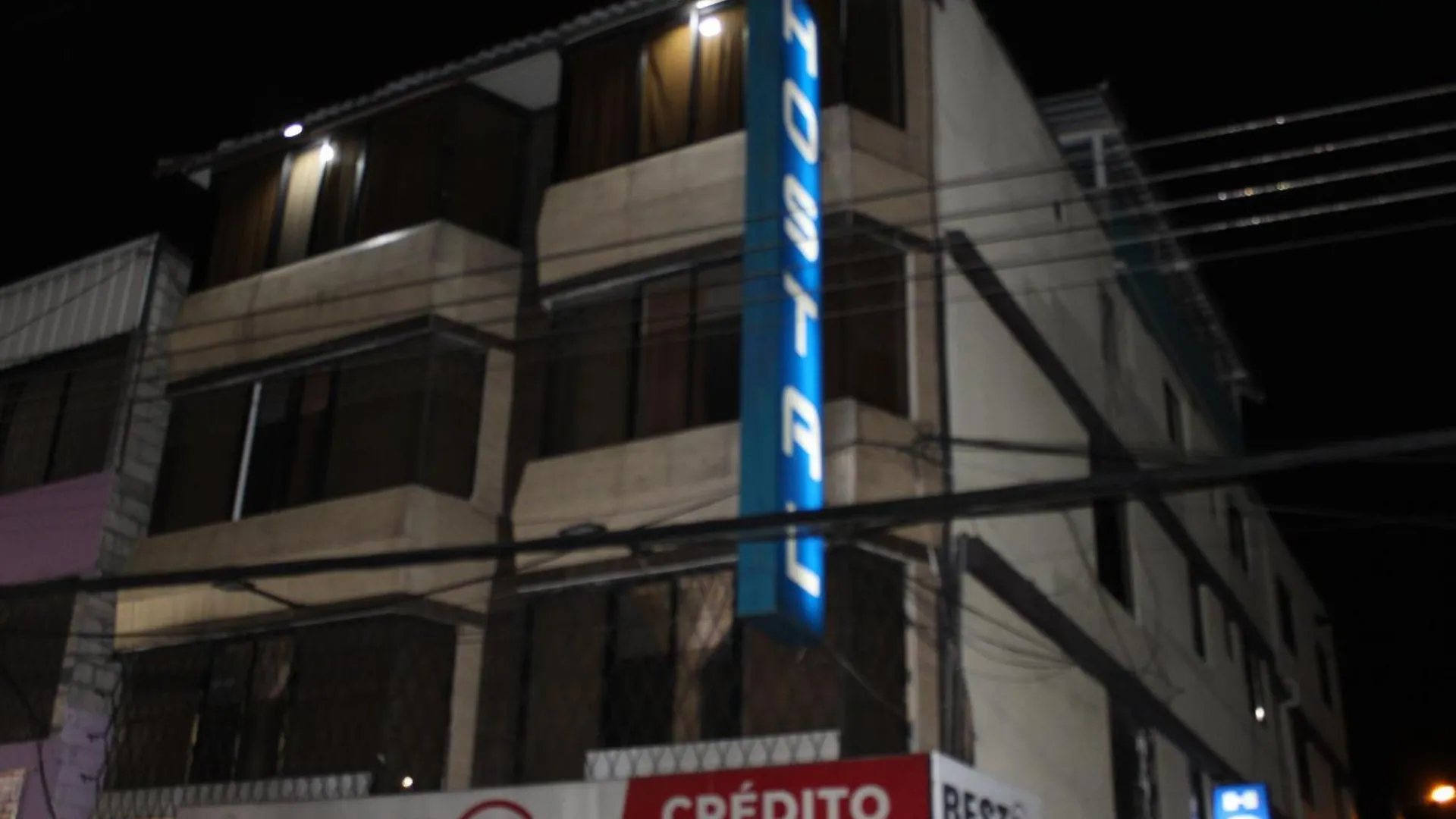 Julius Hostal, Desde Las 14 Horas Hasta 12 Del Mediodia Quito 0*,  Ecuador